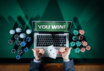Почему все говорят, что онлайн покер сфальсифицирован?